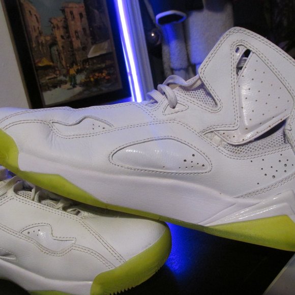 Jordan 7 True Flight White and Volt Ice (2013) size 10.5 - Picture 8 of 10